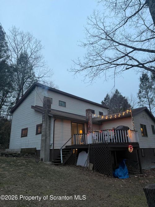 9 Jets Ln, Factoryville, PA, 18419-7904 | Card Image