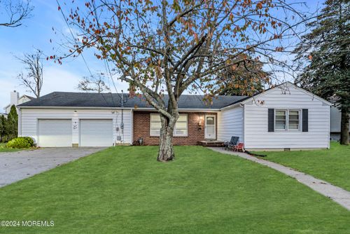 811 Norwood Ave, Elberon, NJ, 07740-4607 | Card Image