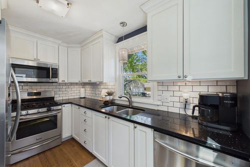 2916 W 60th Street, Minneapolis, MN, 55410 | Card Image