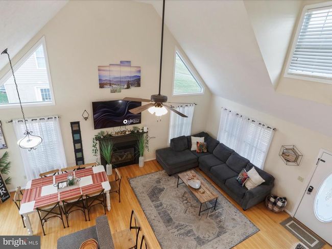 317 Locustdale Loop, House other with 3 bedrooms, 3 bathrooms and null parking in SHENANDOAH VA | Image 14