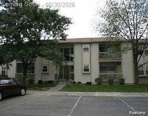 24-27860 Berrywood Ln, Farmington Hills, MI, 48334-4056 | Card Image