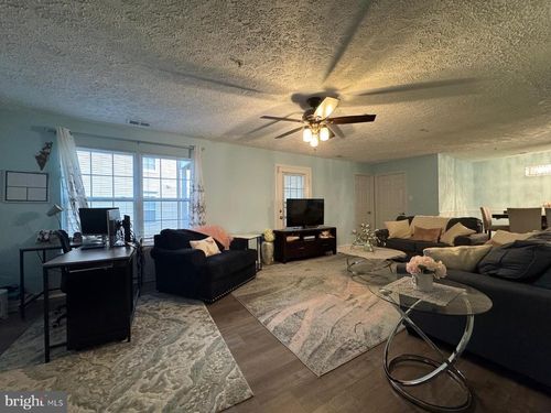 apt-202-3712 Excalibur Ct, BOWIE, MD, 20716-7318 | Card Image