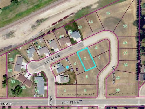 439 13th St Nw, Valley City, ND, 58072 | Card Image