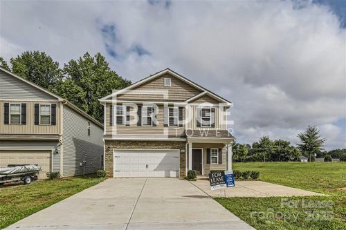 7331 Neal Rd, Charlotte, NC, 28262-3213 | Card Image