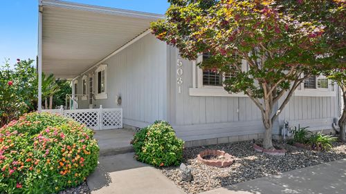 95-5031 W La Vida Avenue, Visalia, CA, 93277 | Card Image