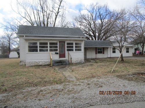 1405 Pearl St, Eldorado, IL, 62930-1409 | Card Image
