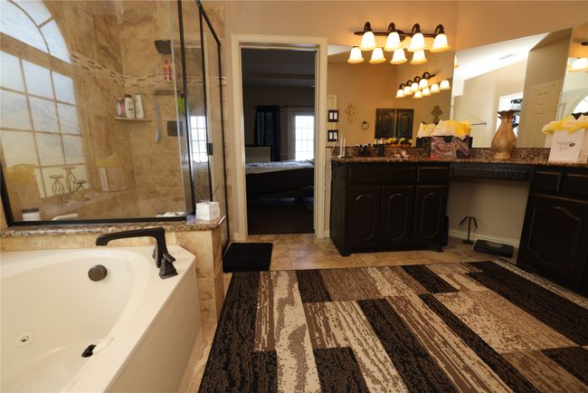 127 Lake Trail Dr, House other with 5 bedrooms, 4 bathrooms and null parking in Red Oak TX | Image 14