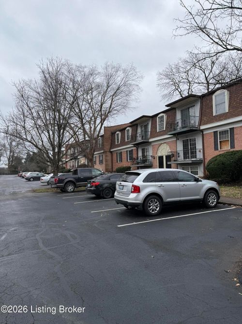 apt-7-303 Chanel Ct Ct, Louisville, KY, 40218 | Card Image