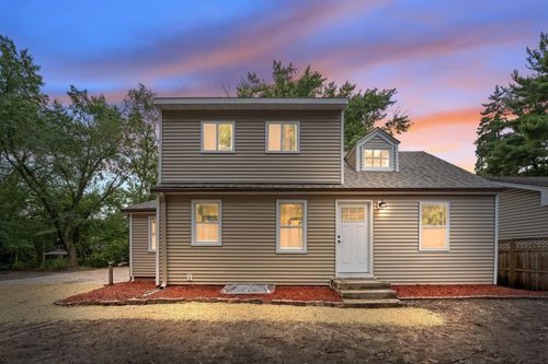 3032 County Road H2, Mounds View, MN, 55112-3812 | Card Image