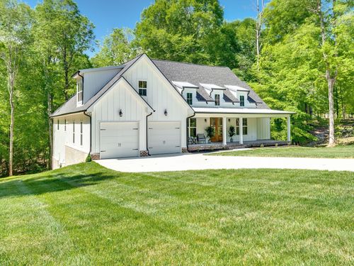 545 Delacy Dr, Fairview, TN, 37062-7022 | Card Image