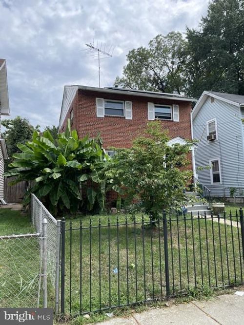 19 Anacostia Rd Ne, WASHINGTON, DC, 20019-3354 | Card Image