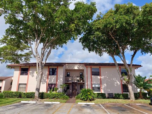 33-860 Ne 209th Ter, Miami, FL, 33179-1273 | Card Image