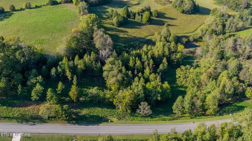 5758 Docks Of The Bay Dr, Harriman, TN, 37748 | Card Image