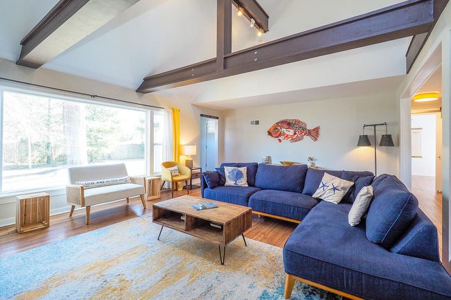 7306 Harbert Rd, House other with 4 bedrooms, 2 bathrooms and null parking in Three Oaks MI | Image 6