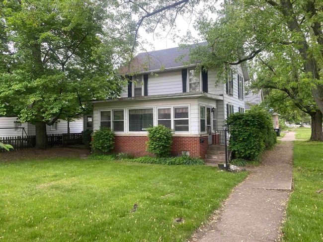 111 W 3 Rd St, House other with 3 bedrooms, 2 bathrooms and null parking in Rochester IN | Image 4