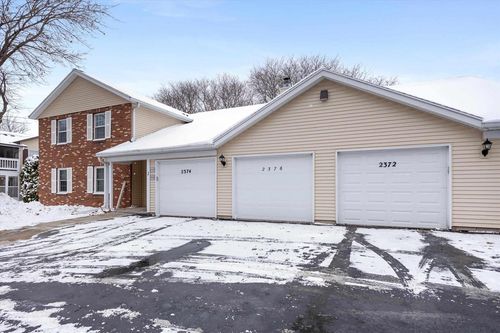 2376 Wisconsin Street, OSHKOSH, WI, 54901 | Card Image
