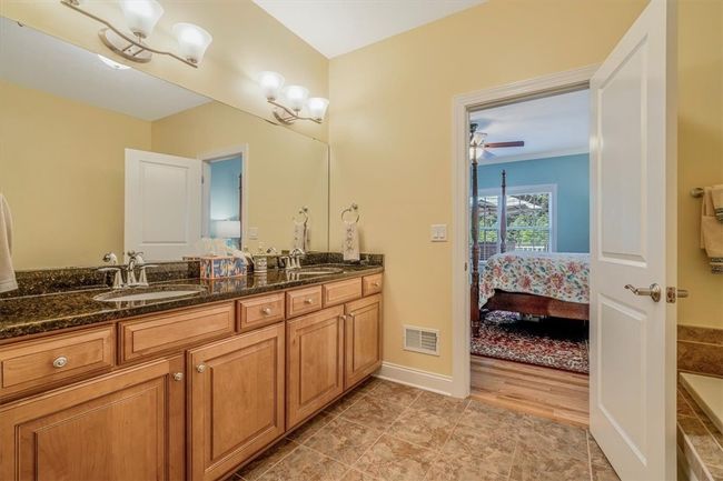 1303 Shinnecock Ct, House other with 4 bedrooms, 4 bathrooms and 2 parking in Adams Twp PA | Image 26