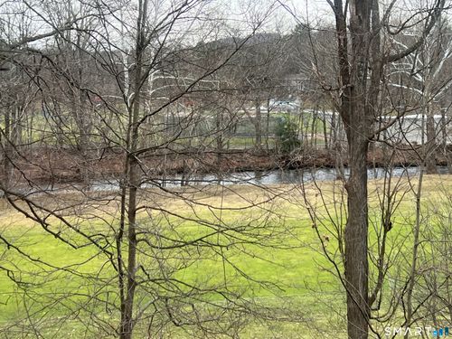 c-558 Heritage Village, Southbury, CT, 06488 | Card Image