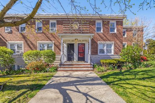 5-5 Newman Rd, Malden, MA, 02148-7519 | Card Image