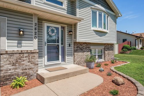 2420 96th Way, Brooklyn Park, MN, 55444-1149 | Card Image