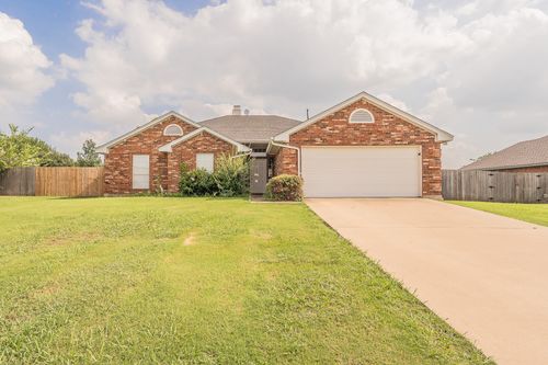 425 Madison Pl, Ponder, TX, 76259-8470 | Card Image