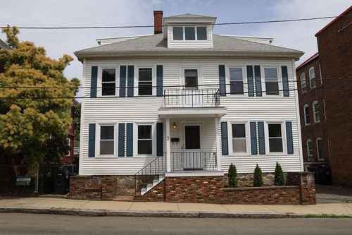 3 Chase St, Salem, MA, 01970-4722 | Card Image