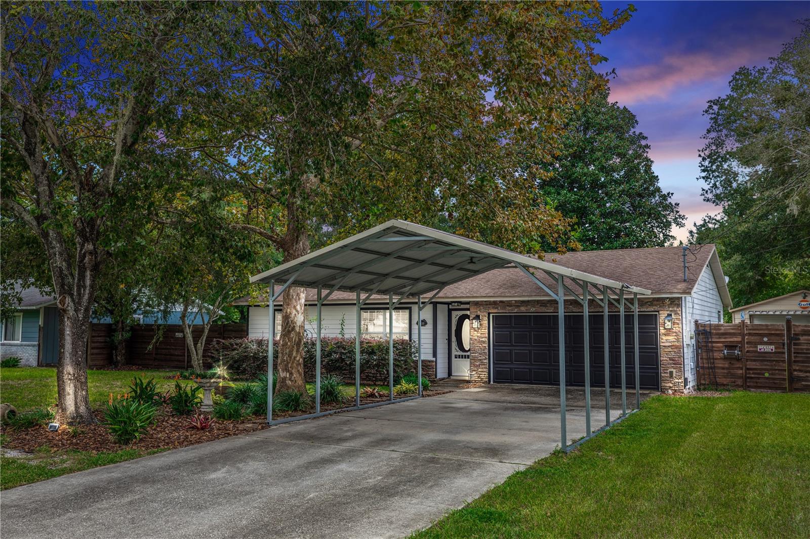 Park Dr, Deland, FL 32724