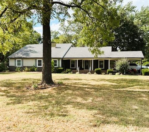 2701 Cox Mill Rd, Hopkinsville, KY, 42240-1547 | Card Image
