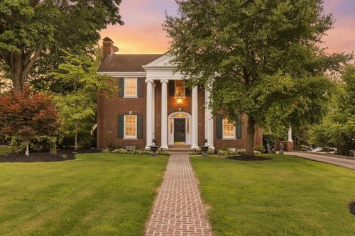 617 Chestnut St, Berea, KY, 40403-1550 | Card Image