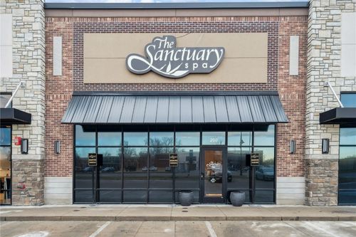 ste-200-2931 7th Ave, Marion, IA, 52302-3736 | Card Image