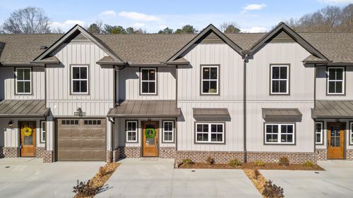 9059 Dallas Hollow Rd, Soddy-Daisy, TN, 37379-8905 | Card Image