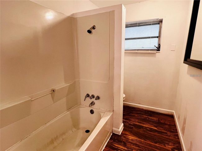 APT-8 - 1310 N Combee Rd, House other with 2 bedrooms, 1 bathrooms and null parking in LAKELAND FL | Image 13