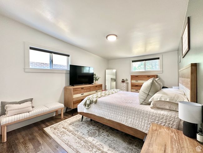 Lovely bedroom. | Image 12