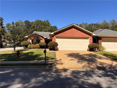 1924 Fox Ridge Rd, Tuscaloosa, AL, 35406-3051 | Card Image