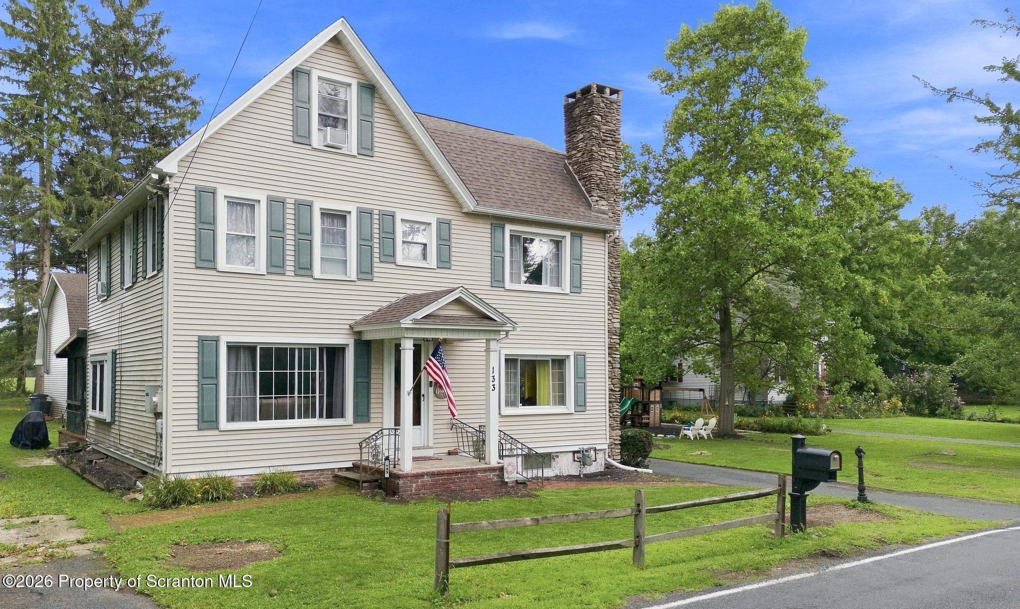 Residential in Waverly Twp 3