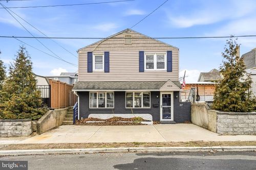 920 Bergen St, GLOUCESTER CITY, NJ, 08030-1505 | Card Image