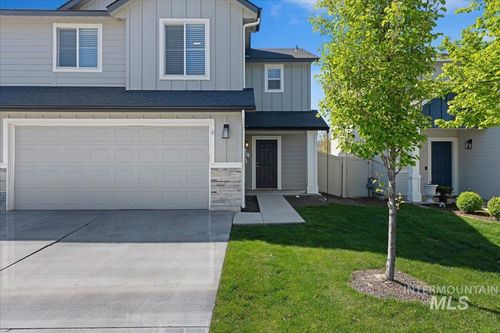 913 W Apple Pine St, Meridian, ID, 83646-6058 | Card Image