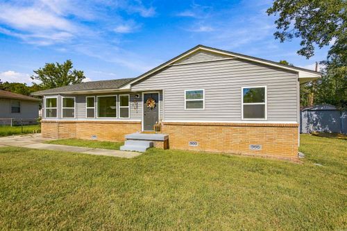 811 Shamrock Dr, North Little Rock, AR, 72118 | Card Image
