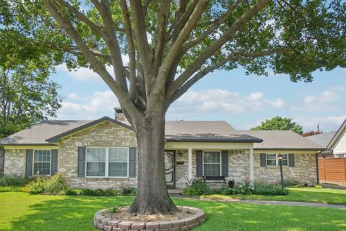 12217 Ridgefair Pl, Farmers Branch, TX, 75234-7805 | Card Image