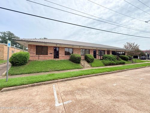 604 Delaware Avenue, McComb, MS, 39648 | Card Image