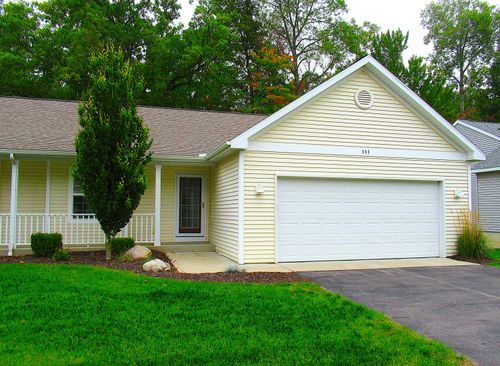 111 Depot Hill Ct, Allegan, MI, 49010-1183 | Card Image