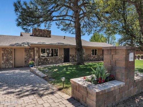 3194 N Riviera Way, Flagstaff, AZ, 86004-7417 | Card Image