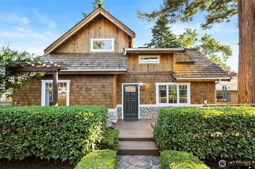 639 12th Ave, Kirkland, WA, 98033-5114 | Card Image