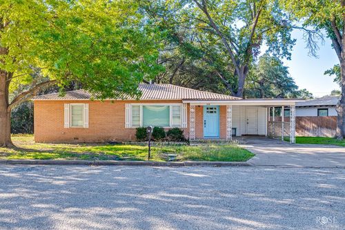 108 Manor St, Sonora, TX, 76950-6602 | Card Image