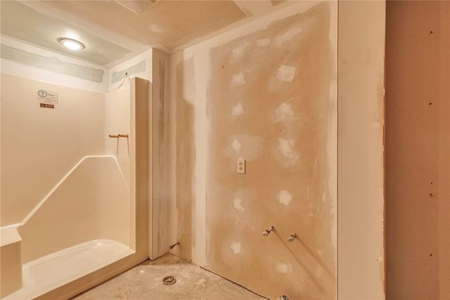 119 Chambers Dr, House other with 2 bedrooms, 2 bathrooms and 2 parking in Monaca PA | Image 15