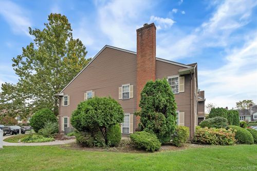 29 The Rise, Warwick, NY, 10990-4233 | Card Image