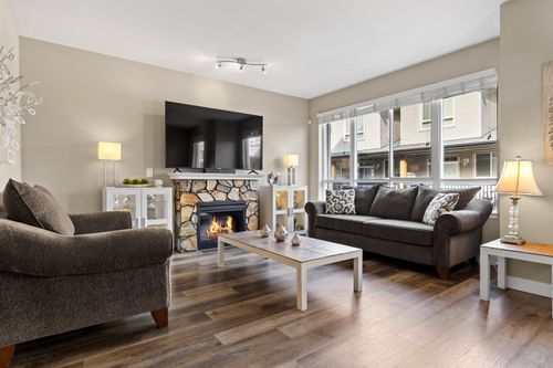 12-16772 61 Ave, Surrey, BC, V3S4P2 | Card Image