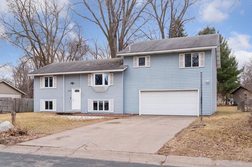 1378 Meadowmoor Dr Ne, Fridley, MN, 55432-3643 | Card Image