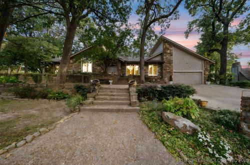 3334 100th Pl, Tulsa, OK, 74137-5211 | Card Image