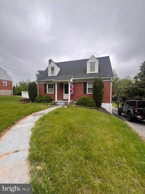 26 Cedar Knoll Rd, Cockeysville, MD, 21030-2321 | Card Image